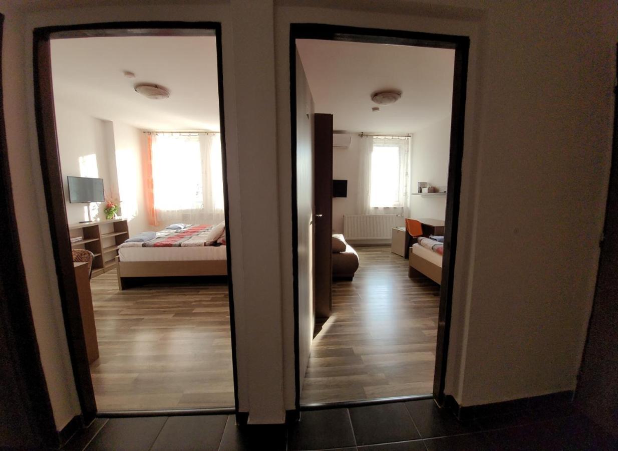 Hotel Gol Prostějov מראה חיצוני תמונה