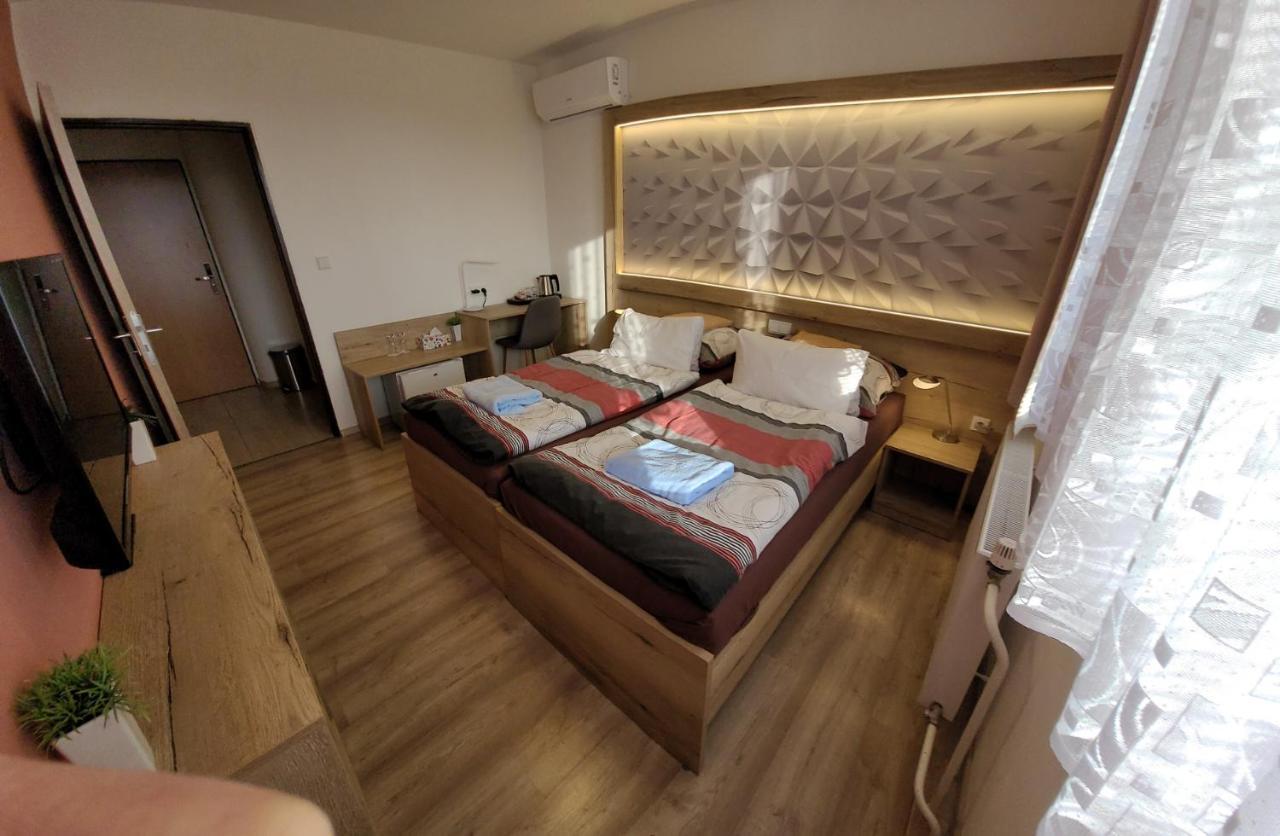 Hotel Gol Prostějov מראה חיצוני תמונה