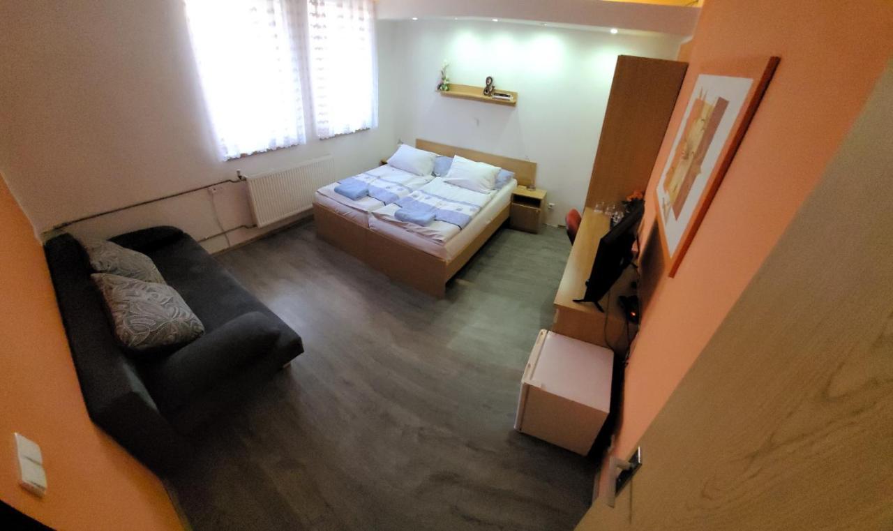 Hotel Gol Prostějov מראה חיצוני תמונה