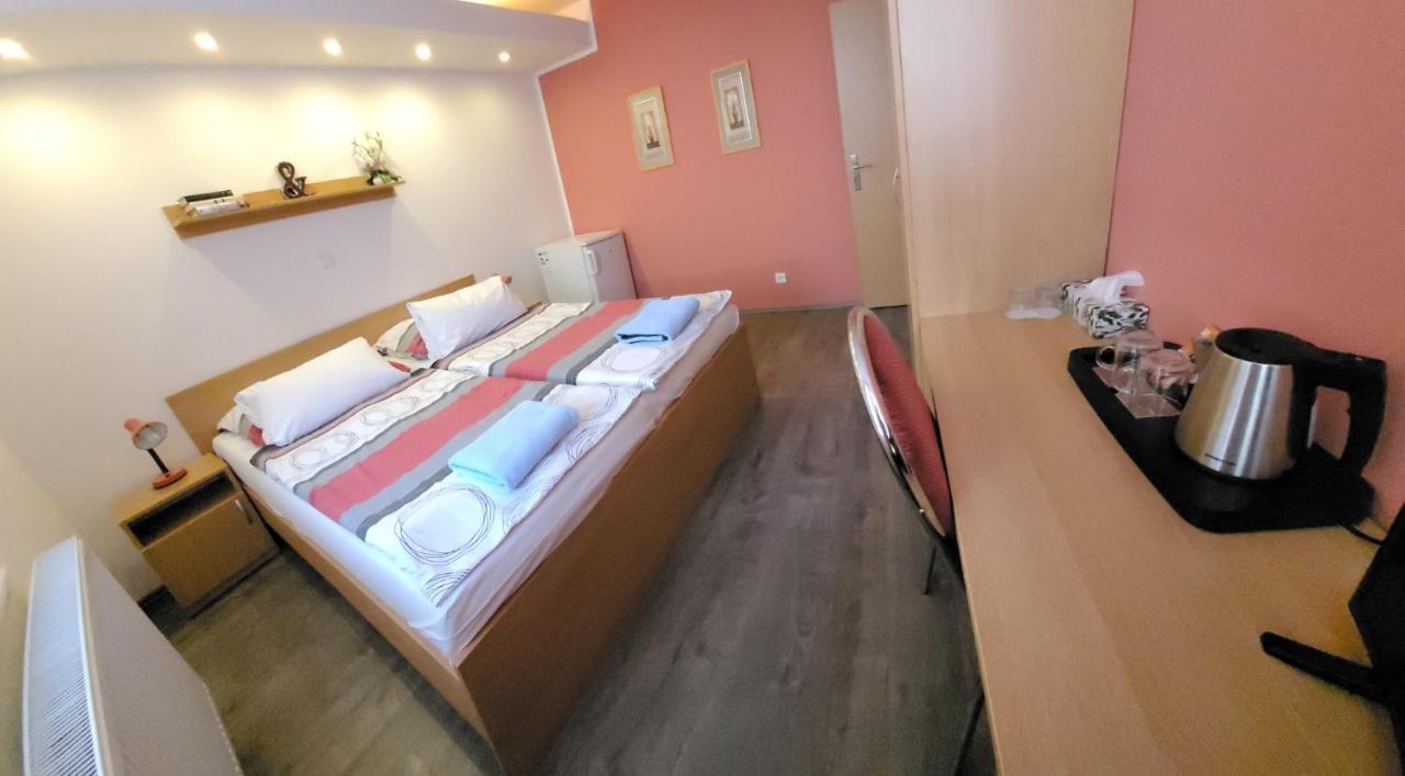 Hotel Gol Prostějov מראה חיצוני תמונה