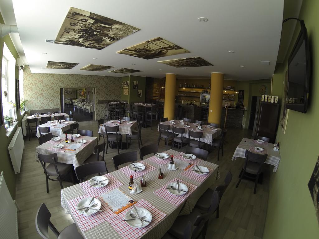 Hotel Gol Prostějov מראה חיצוני תמונה