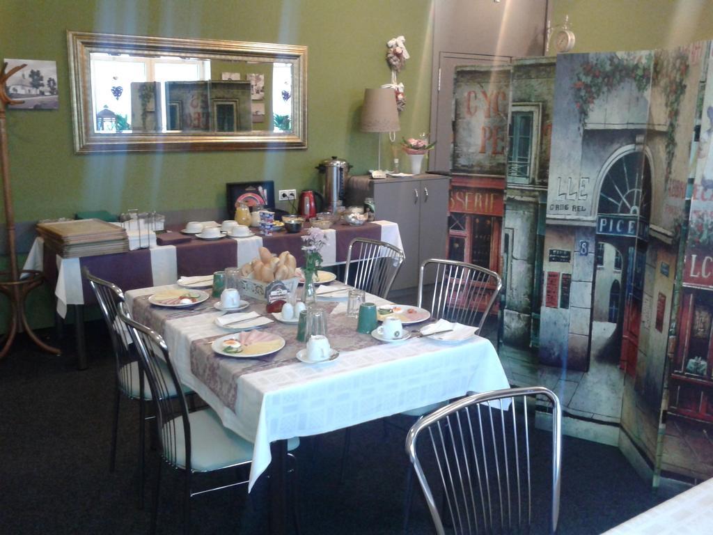 Hotel Gol Prostějov מראה חיצוני תמונה